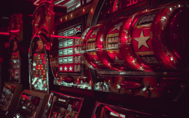 close-up photography of lucky arcade with Bar, Bar, and Star